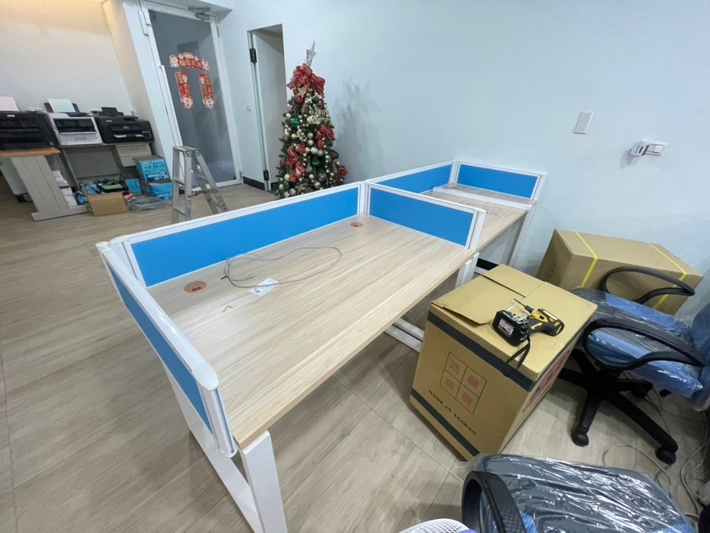 客製-口字腳辦公桌_桌上屏 _1_.jpg 客製-口字腳辦公桌_桌上屏 _1_.jpg