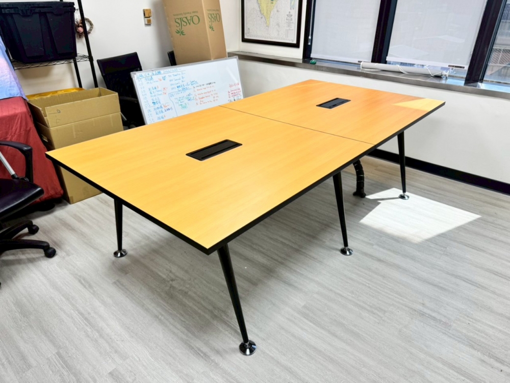 AII 會議桌 _1_.jpg