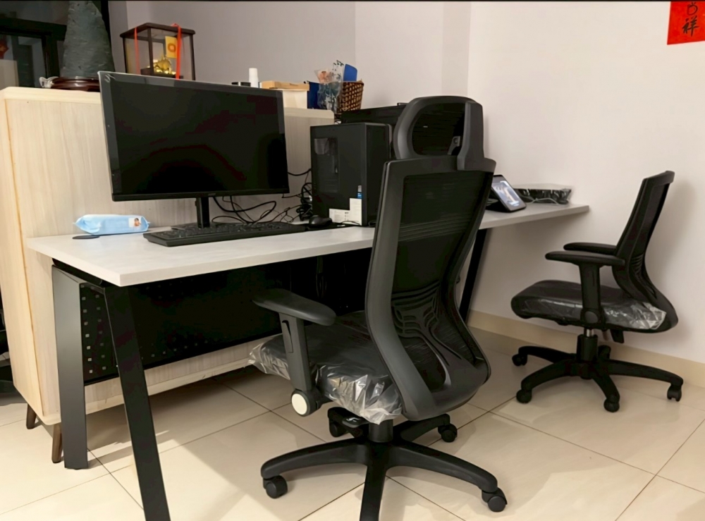 碳金辦公桌 _1_.jpg