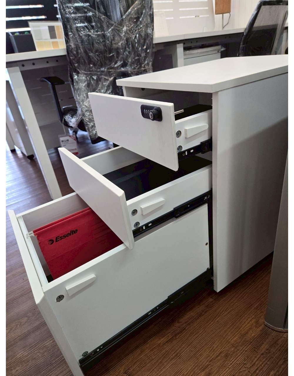 系統板活動櫃 _2_.jpg