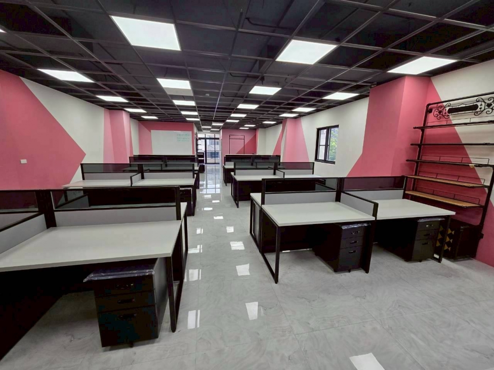 美妝公司 _1_.jpg