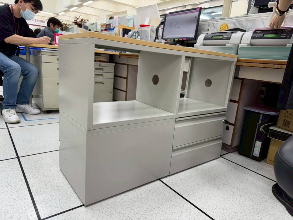 訂製鐵櫃 _2_.jpg